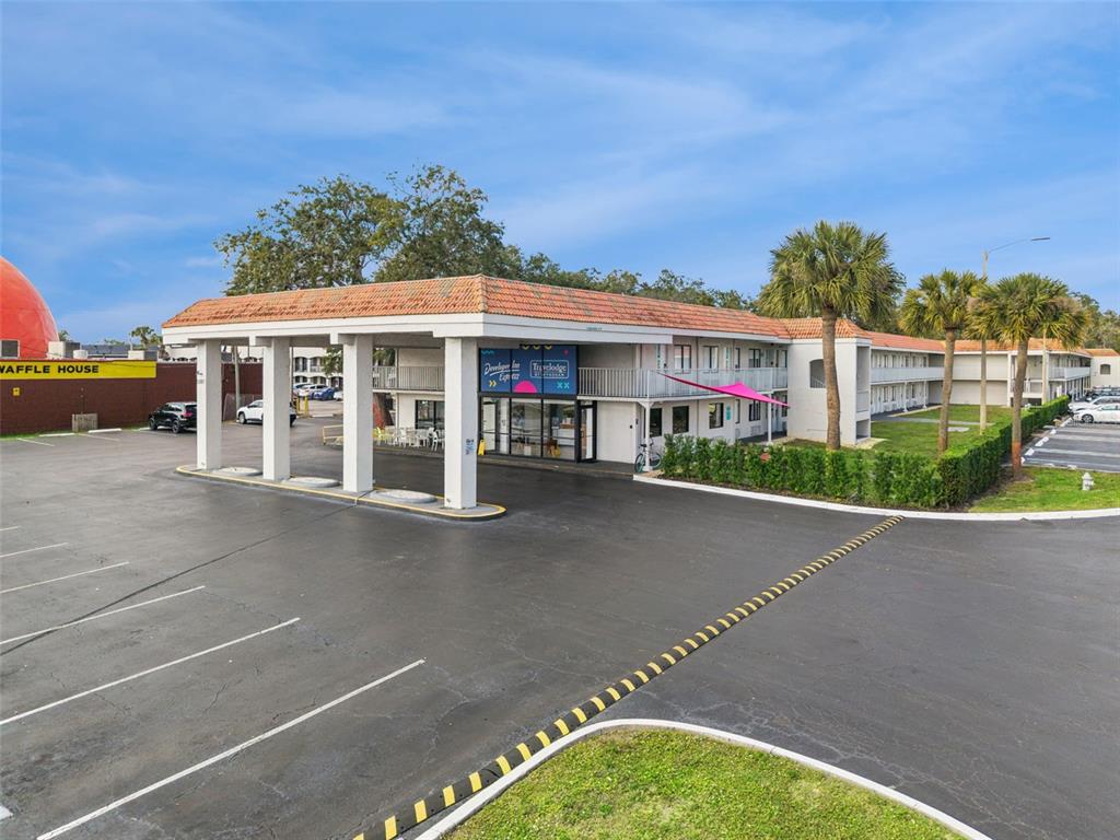 5367 W IRLO BRONSON MEMORIAL HIGHWAY UNIT 1-209