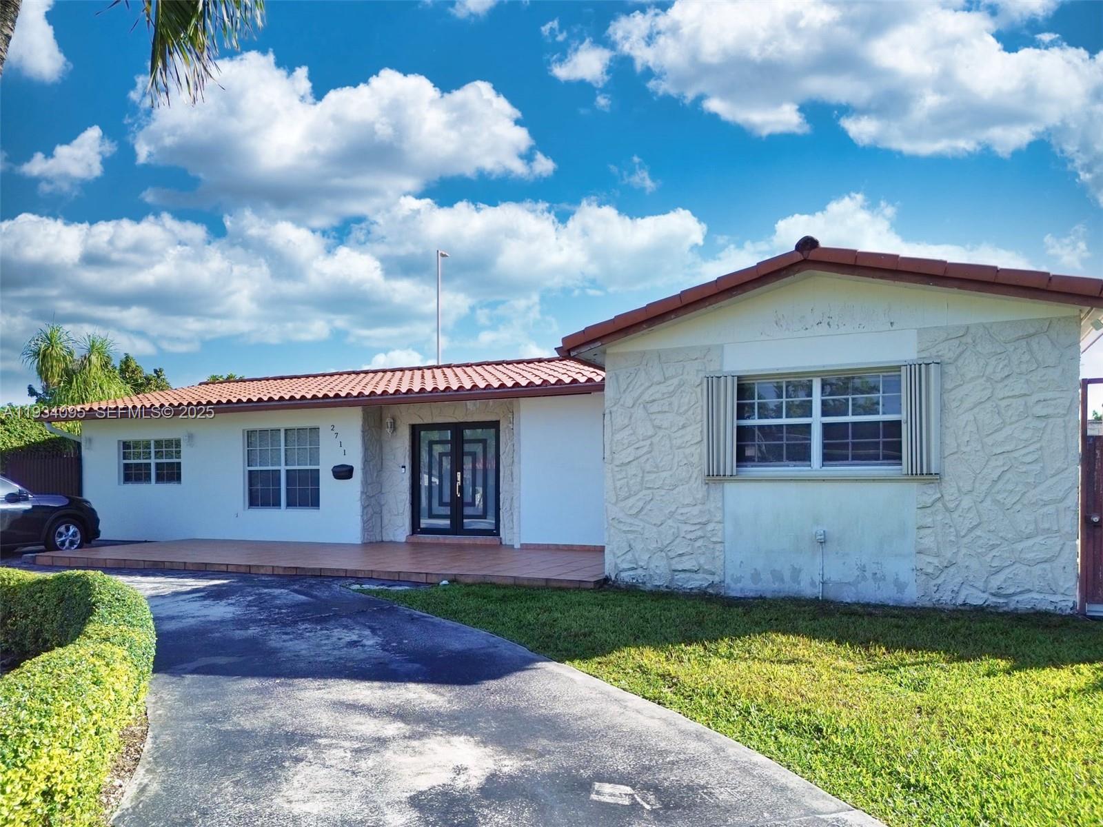 2711 SW 117th Ct, Miami FL 33175
