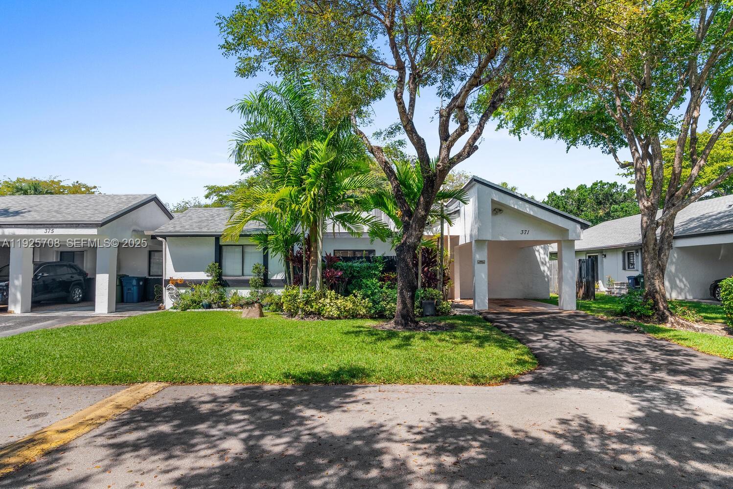 371 Fairway Cir # 56, Weston FL 33326