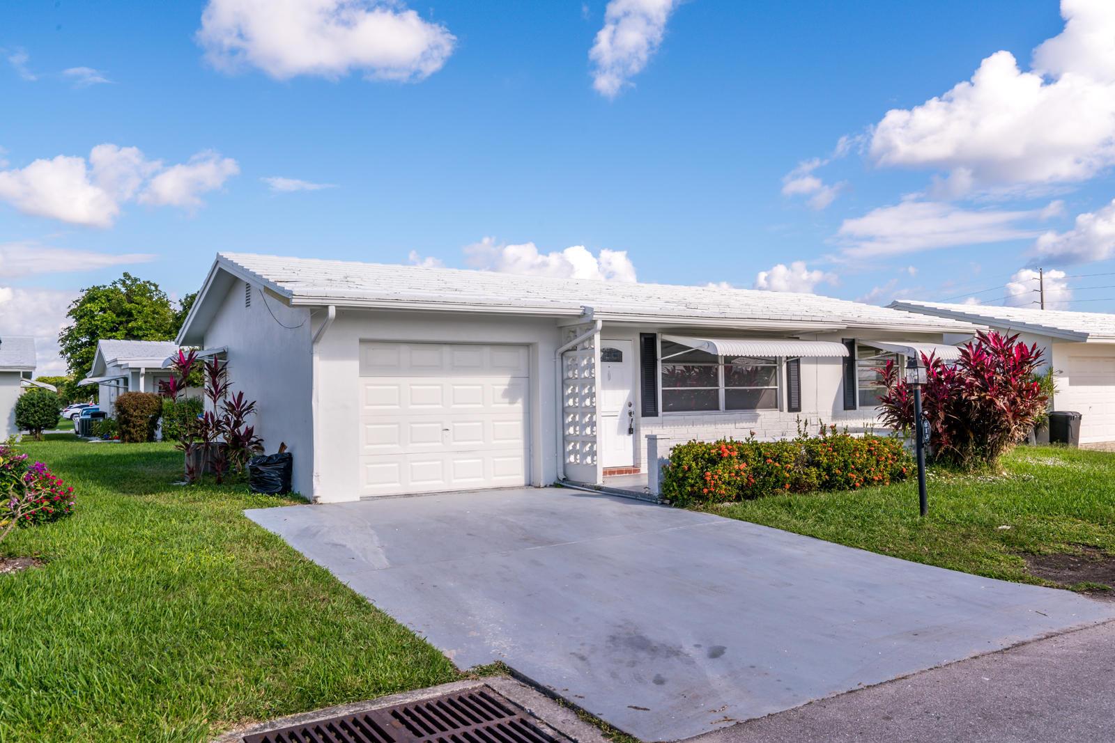 813 SW 5th Court, Boynton Beach FL 33426