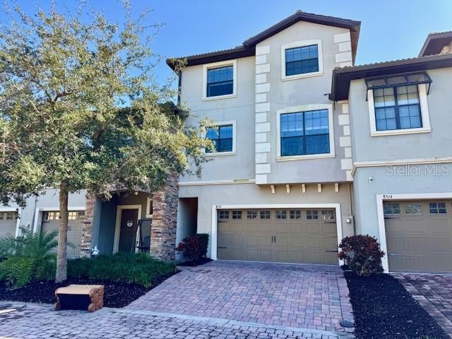 8512 PLAYER POINT DRIVE