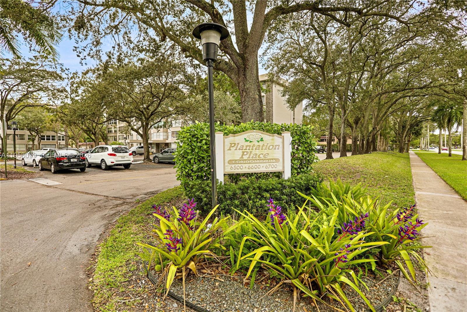 6600 Cypress Rd # 105, Plantation FL 33317