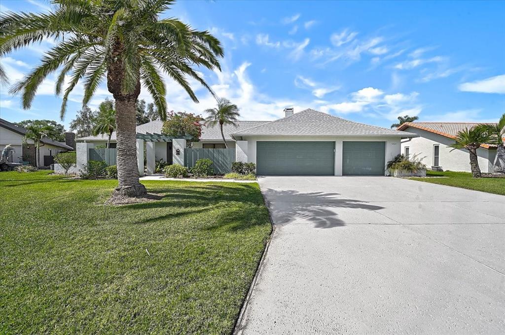 3842 TORREY PINES WAY