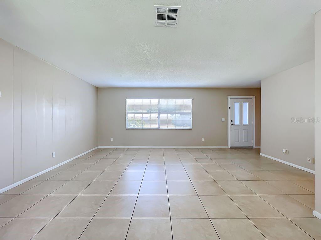 573 BENJAMIN FRANKLIN PLACE, ORLANDO, FL — photo 4 of 30