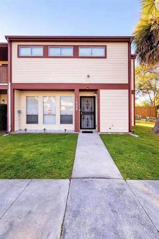 1836 WARRINGWOOD DRIVE UNIT B4