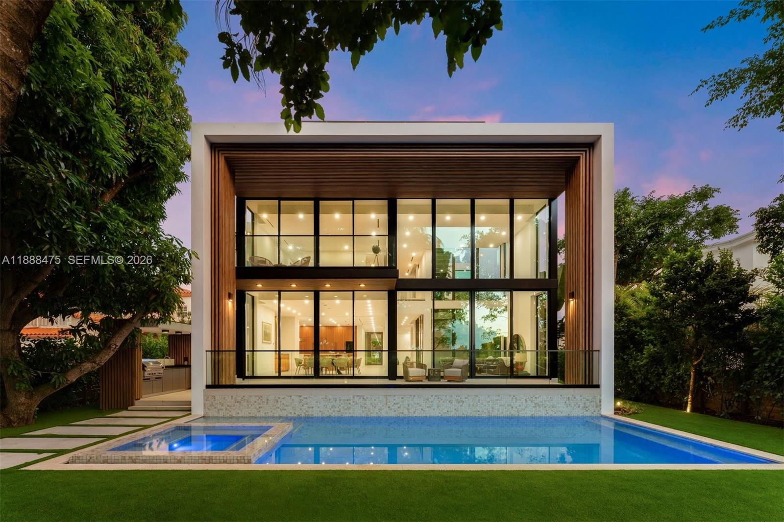 3114 Prairie Ave, Miami Beach FL 33140