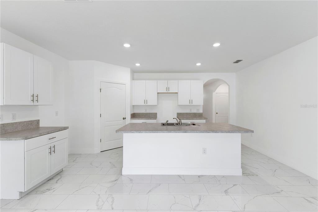 9 FLATFISH DRIVE, POINCIANA, FL — photo 5 of 17