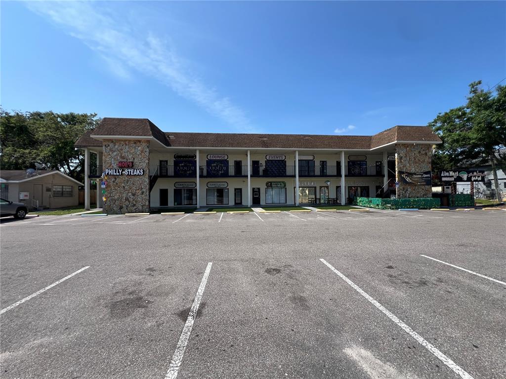 4819 E BUSCH BOULEVARD, TAMPA, FL — photo 4 of 30