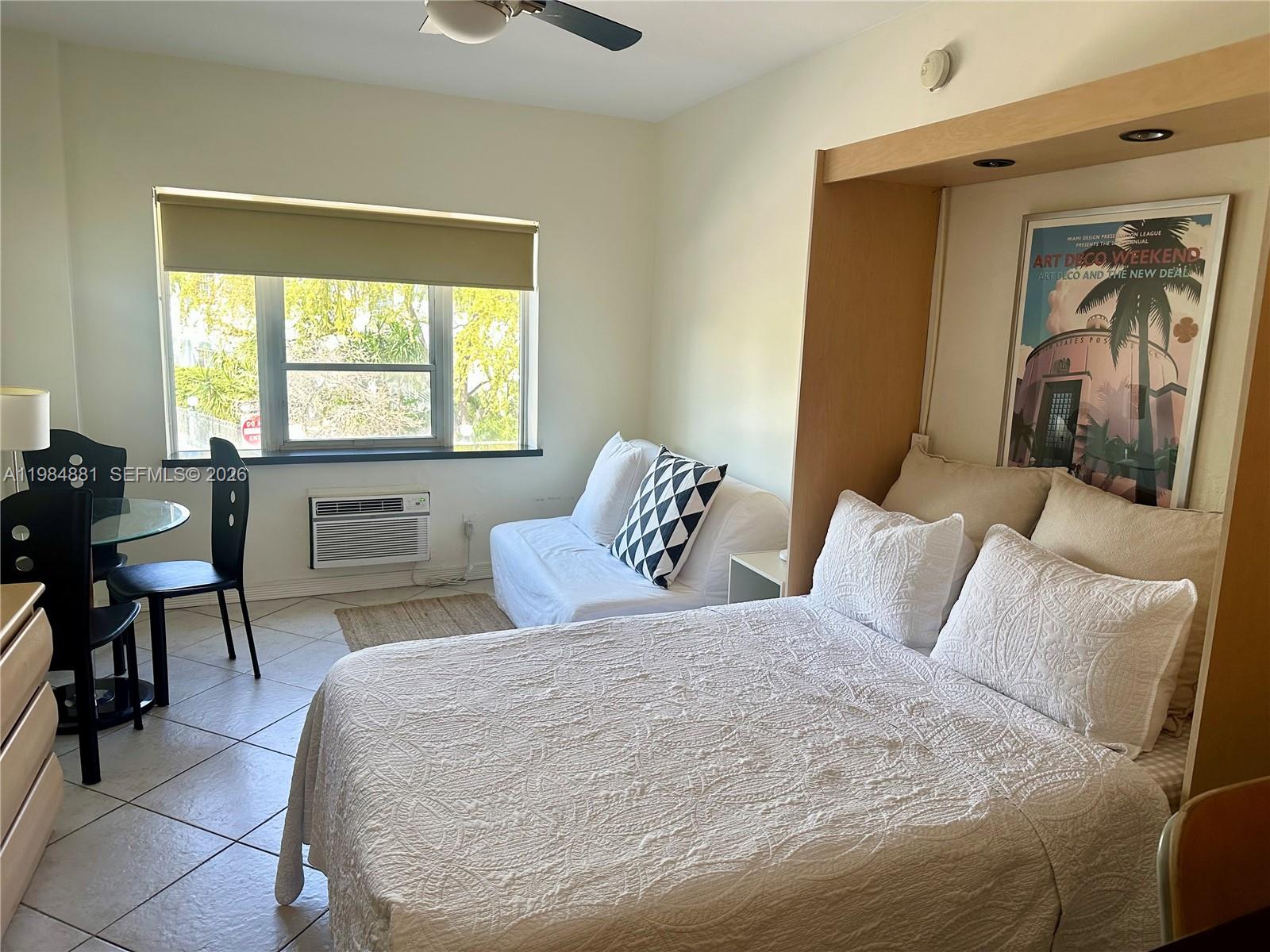 255 W 24th St # 233, Miami Beach FL 33140