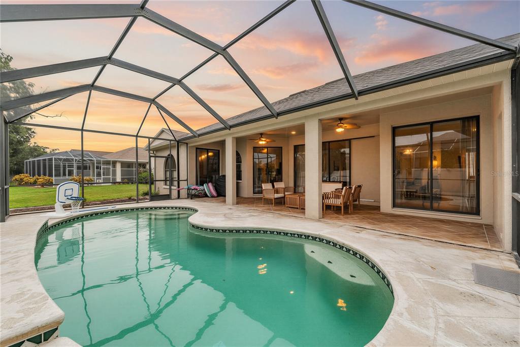 821 GREENVIEW DR, APOLLO BEACH, FL — photo 2 of 29
