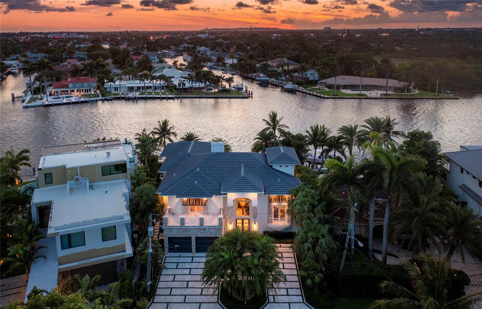 2307 N Riverside Drive, Pompano Beach FL 33062