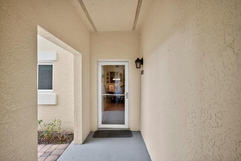 VERO BEACH, FL — photo 3 of 30
