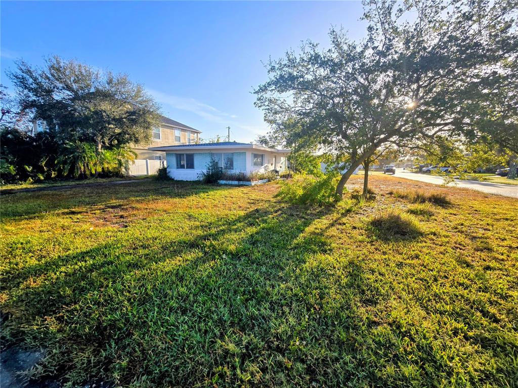568 TRADE WINDS DRIVE