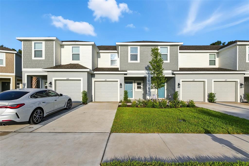 2111 HALLIER COVE