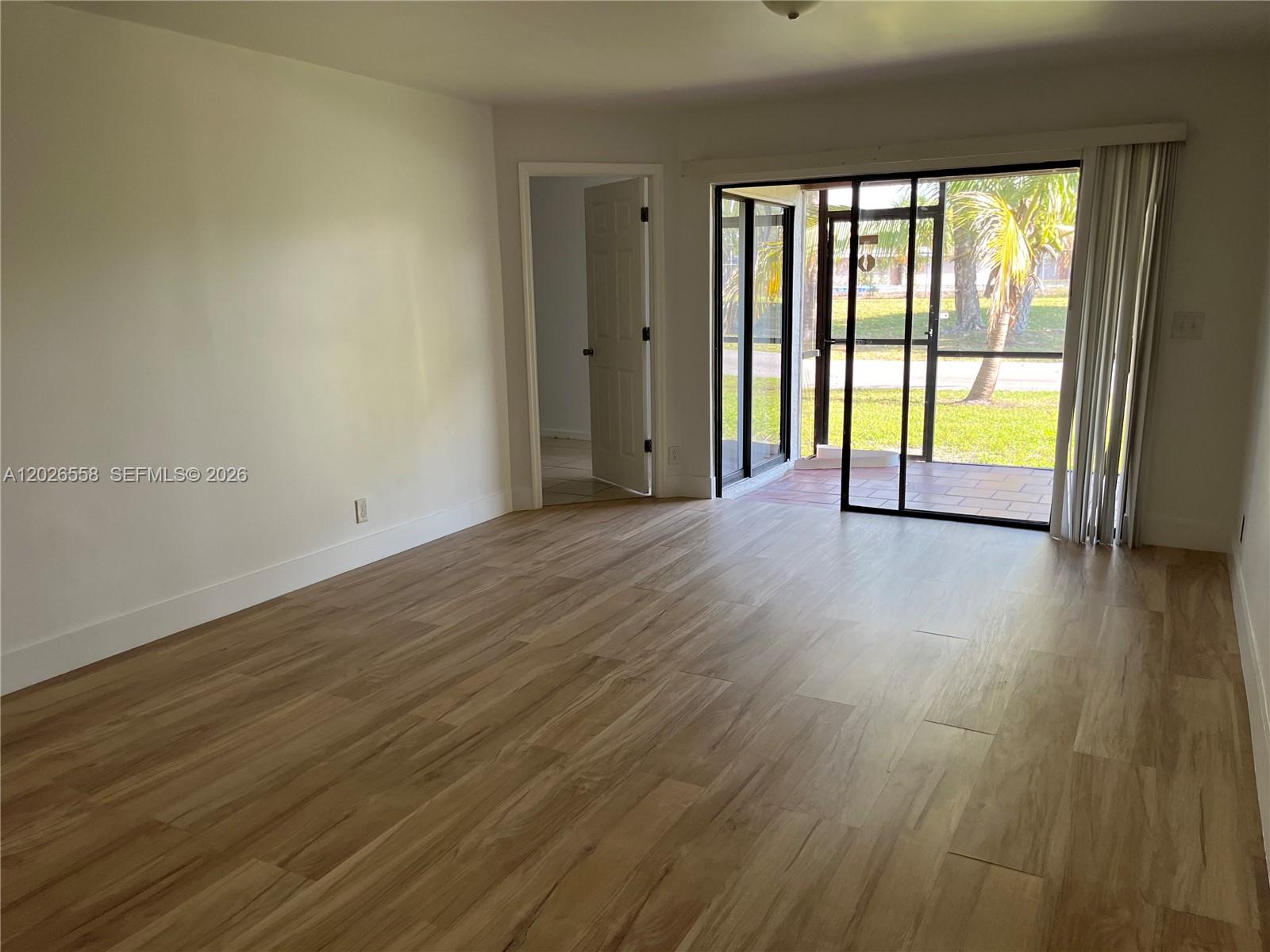 2501 NW 56th Ave # 14, Lauderhill FL 33313