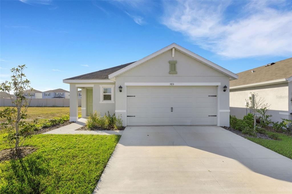 5831 SILVER MOONLIGHT DRIVE