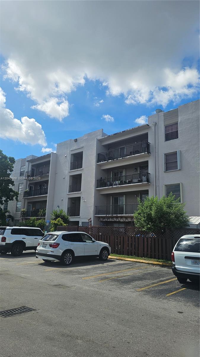 5625 W 20th Ave # 208, Hialeah FL 33012