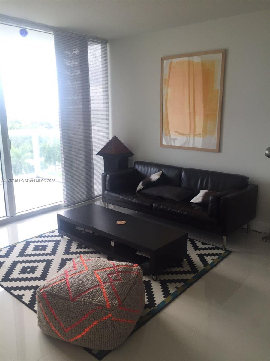1871 NW S River Dr # 1704, Miami FL 33125