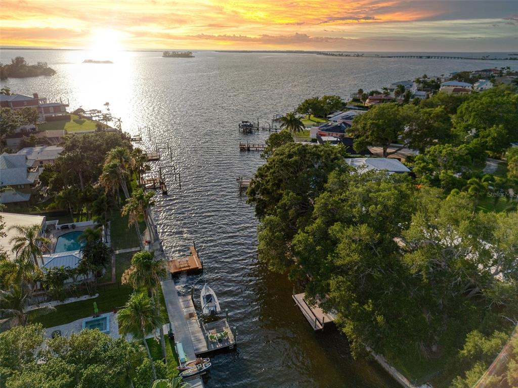 5 SHORE DRIVE, DUNEDIN, FL — photo 4 of 30