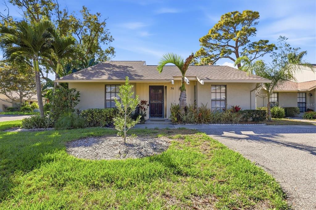 36 WINDRUSH BAY DRIVE UNIT 36