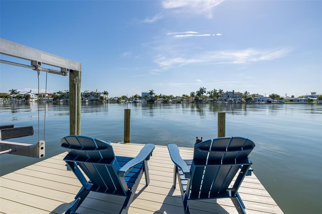 2501 BAY BOULEVARD, INDIAN ROCKS BEACH, FL — photo 4 of 30