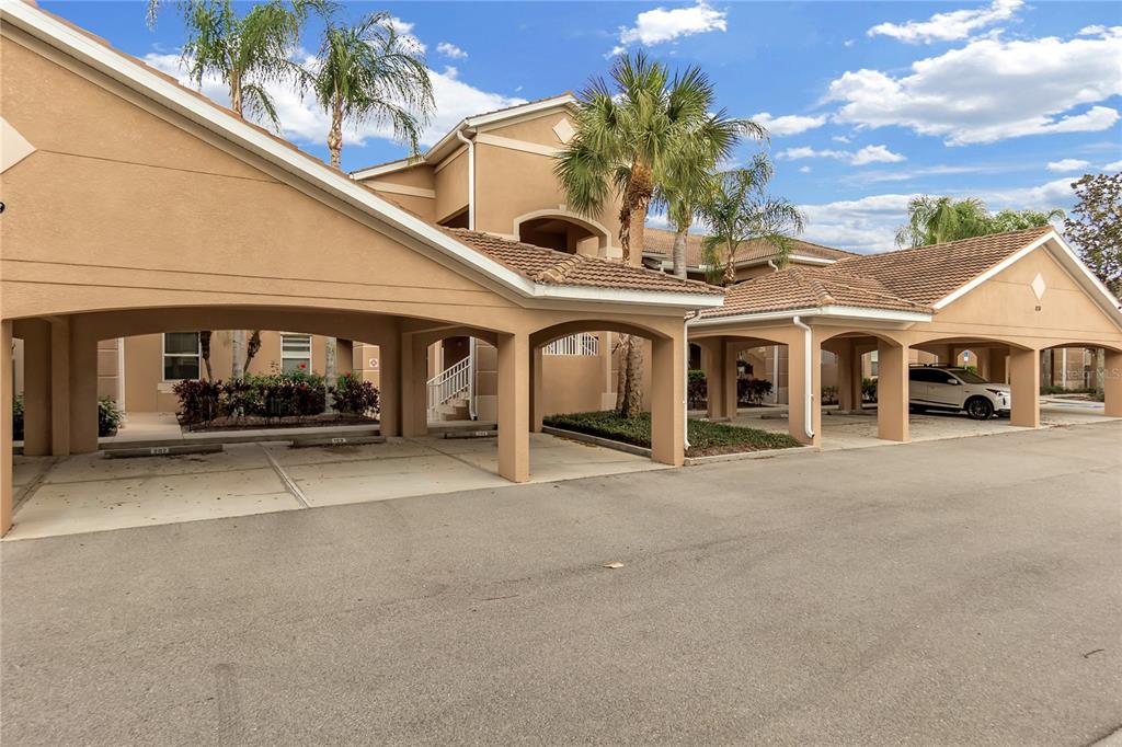 819 FAIRWAYCOVE LANE UNIT 203