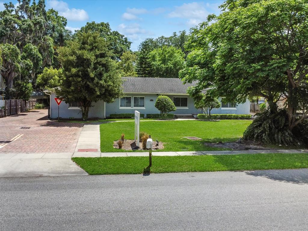 916 BRYAN STREET