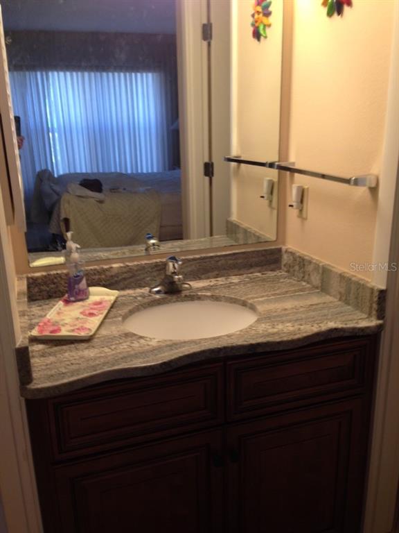 1001 BENJAMIN FRANKLIN DRIVE UNIT 608, SARASOTA, FL — photo 5 of 7