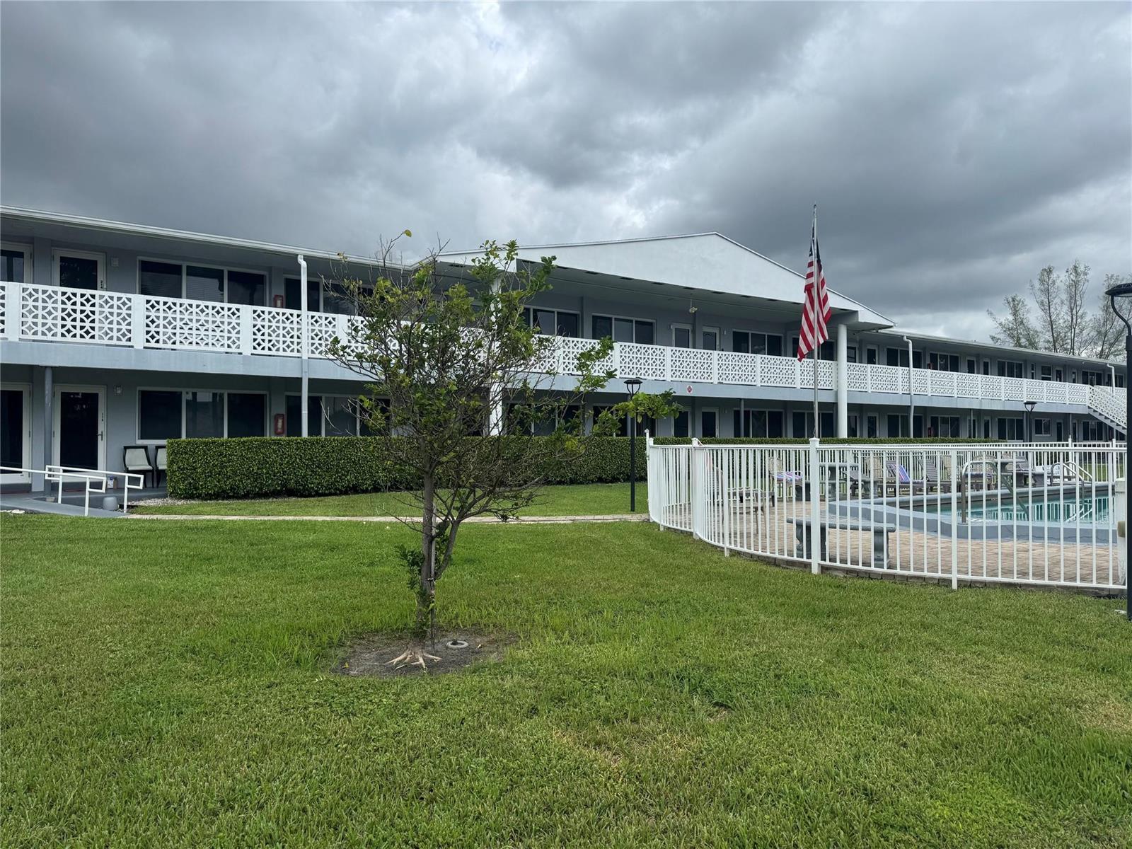 600 Layne Boulevard # 117, Hallandale Beach FL 33009