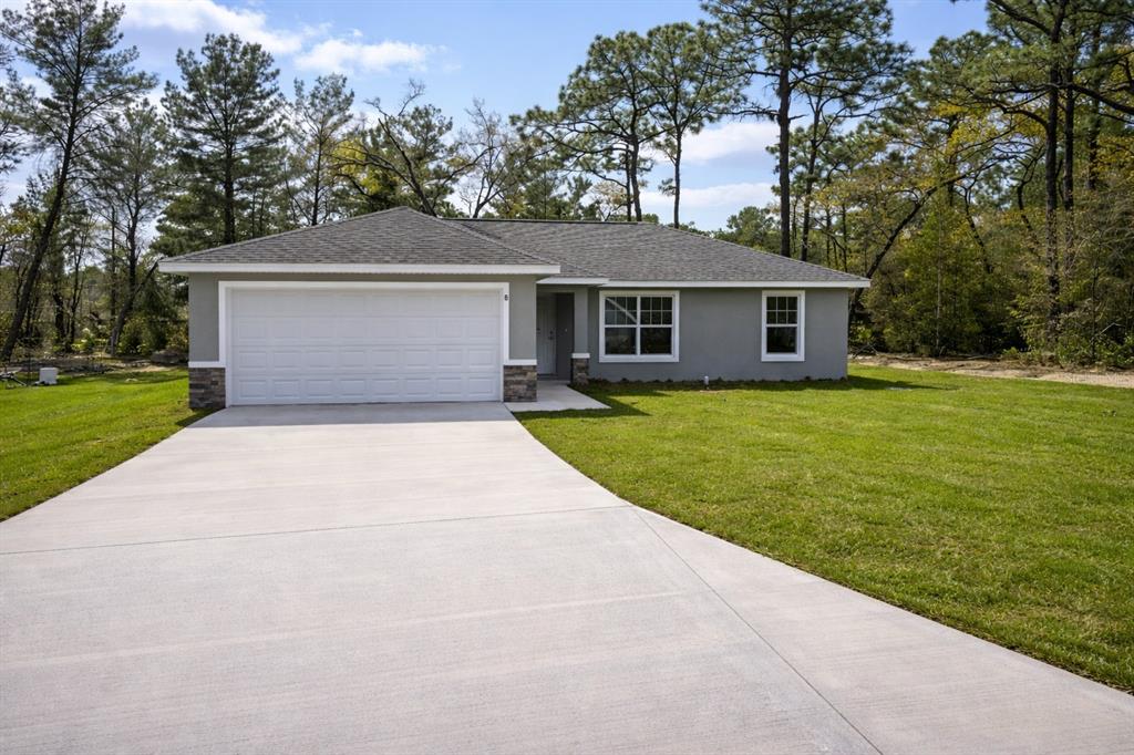 8 OAK TRAIL PLACE