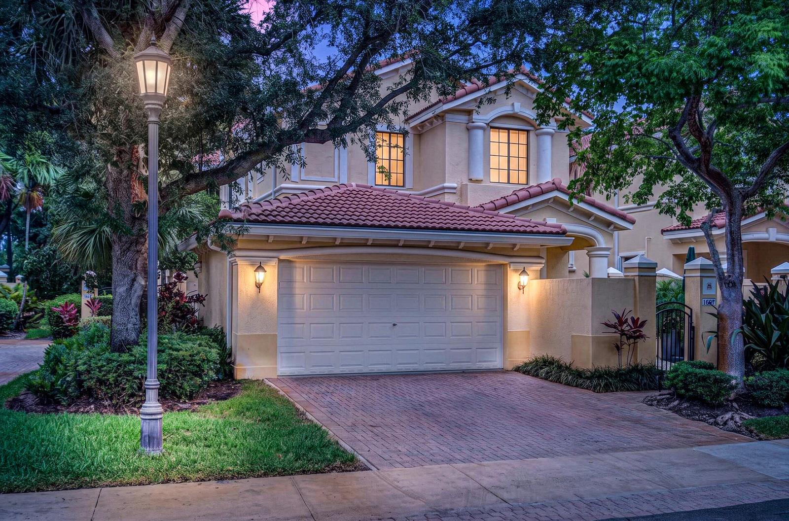 1687 Passion Vine Circle # 1687, Weston FL 33326