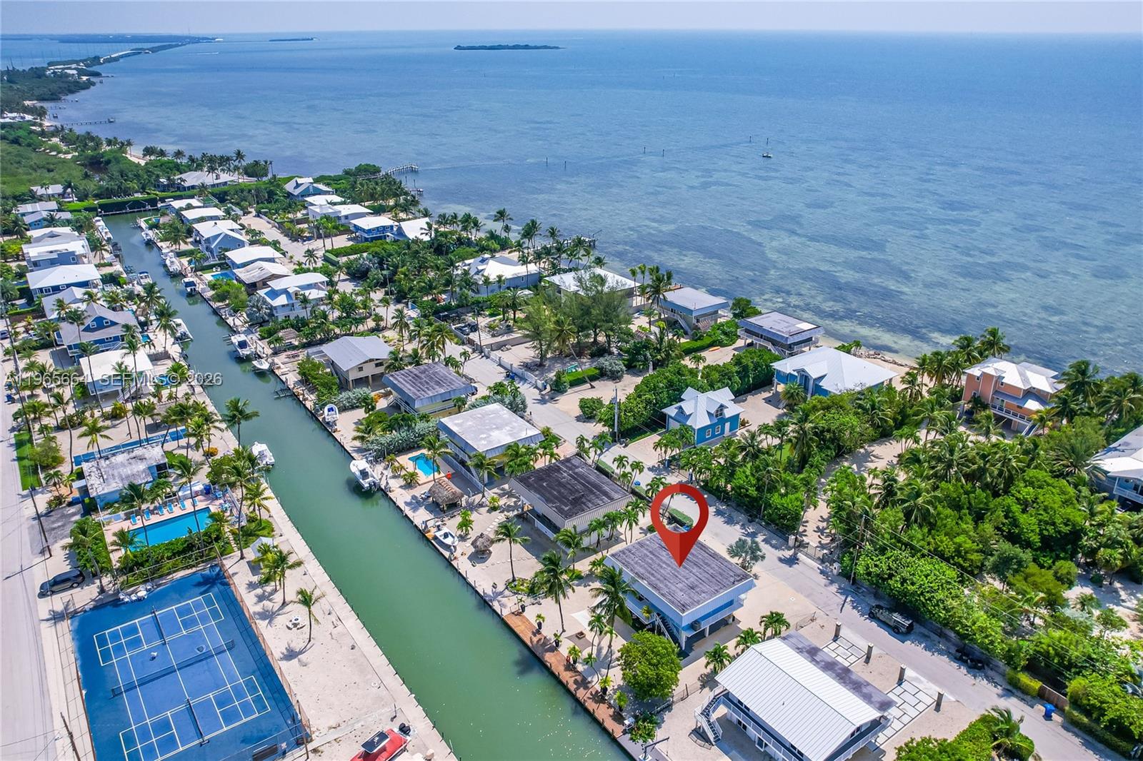126 Columbus Dr, Islamorada FL 33036