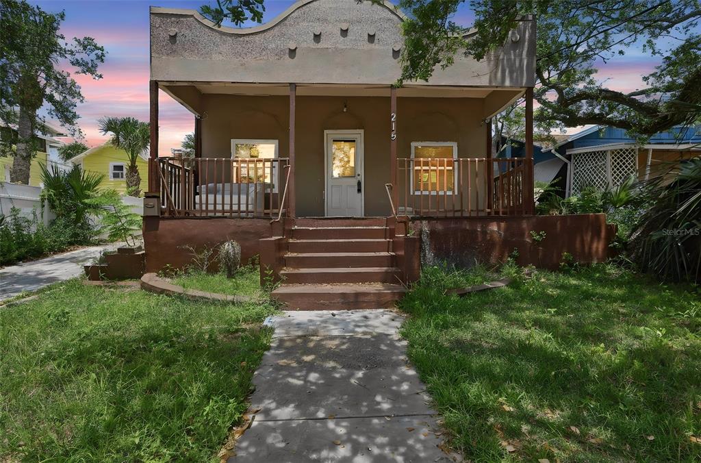 215 S OLEANDER AVENUE
