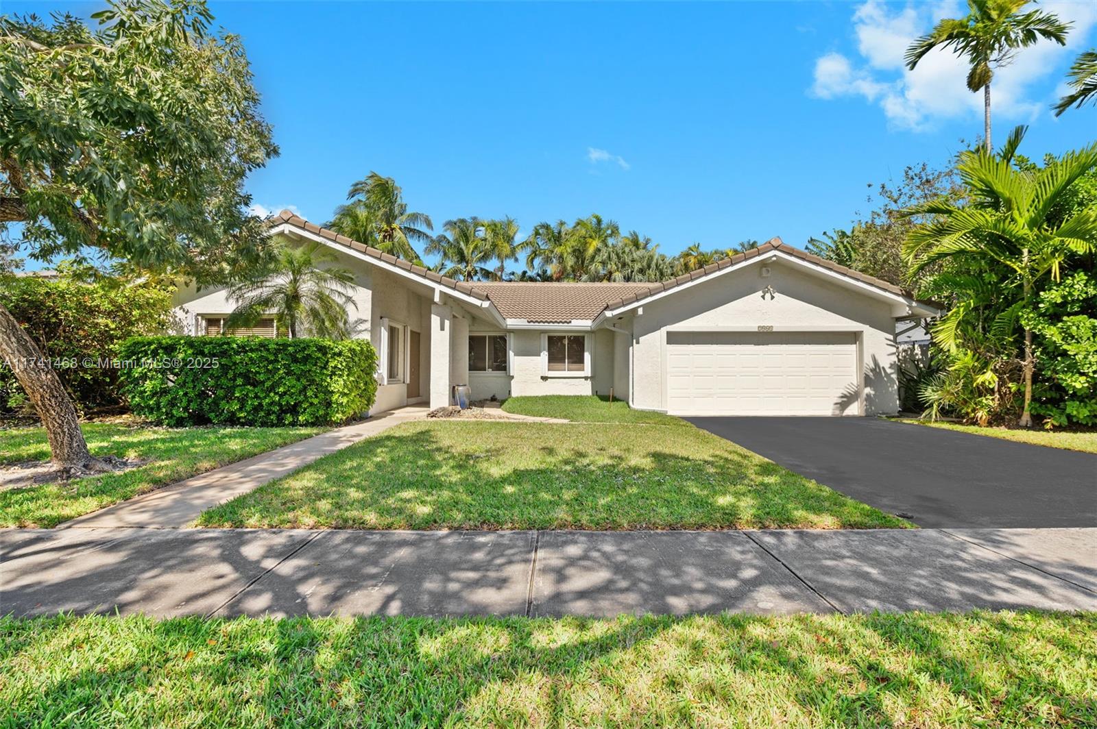 2061 NE 207th St, Miami FL 33179