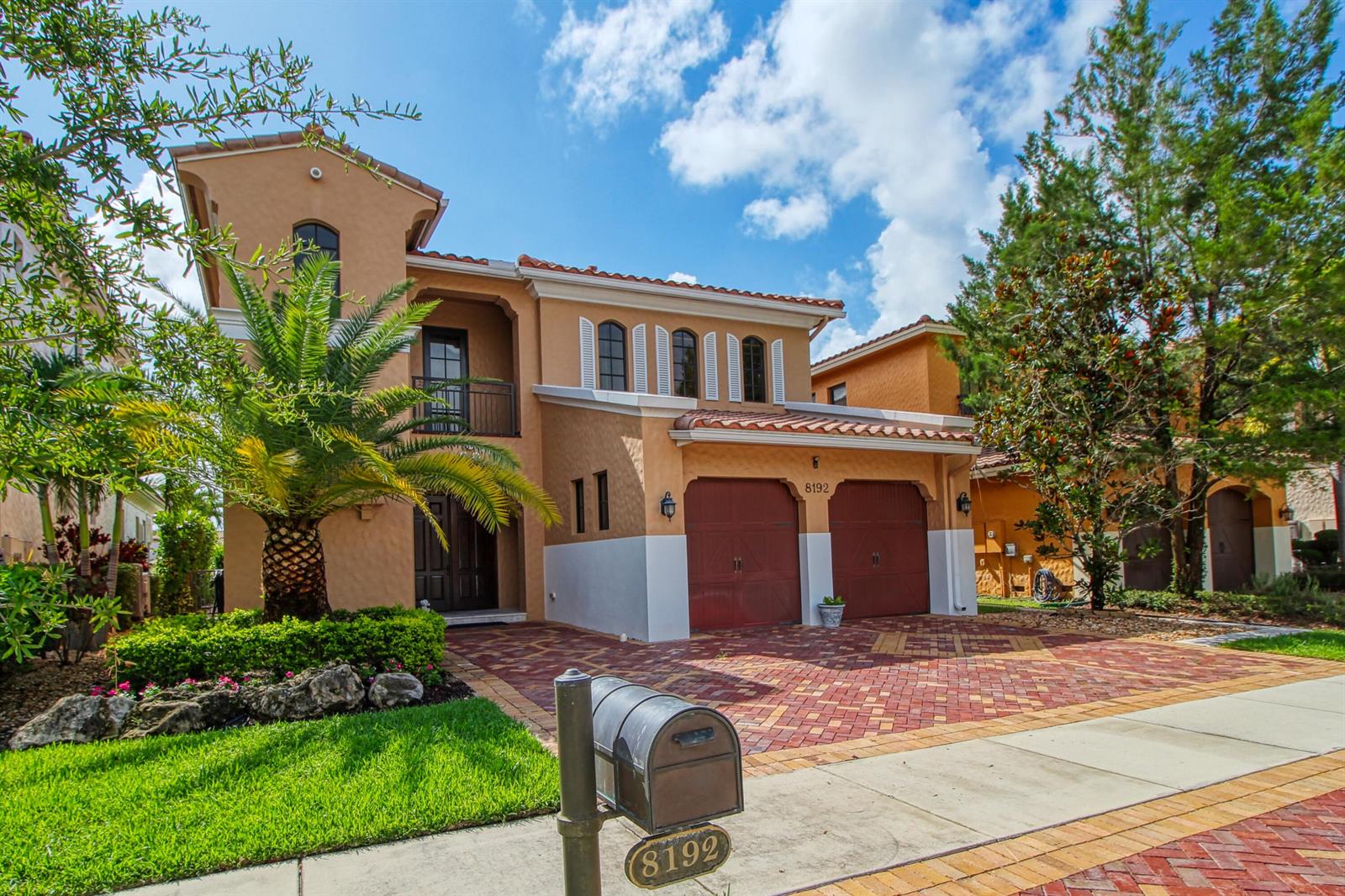 8192 Canopy Terrace, Parkland FL 33076