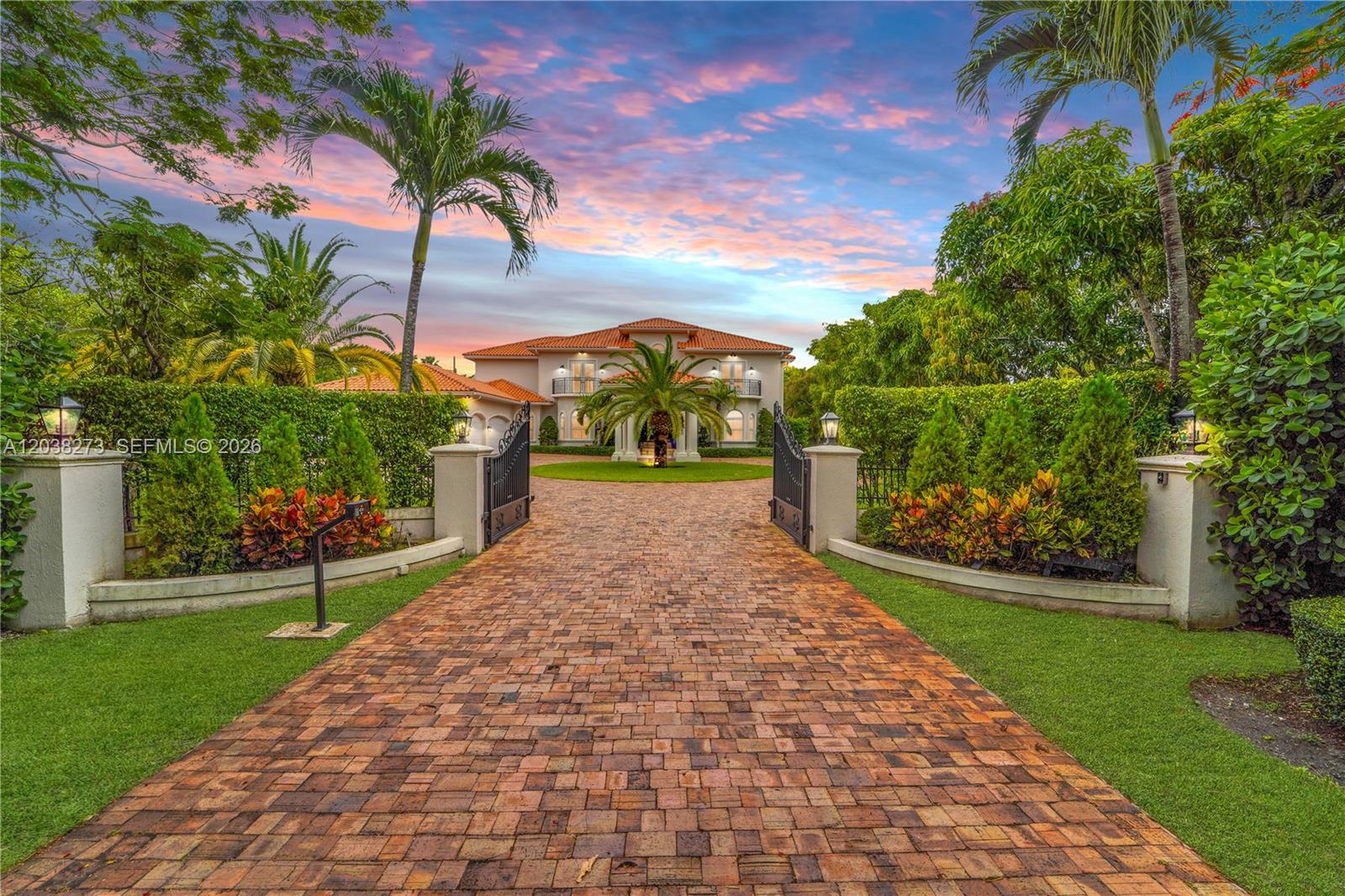 11111 SW 77th Ave, Pinecrest FL 33156