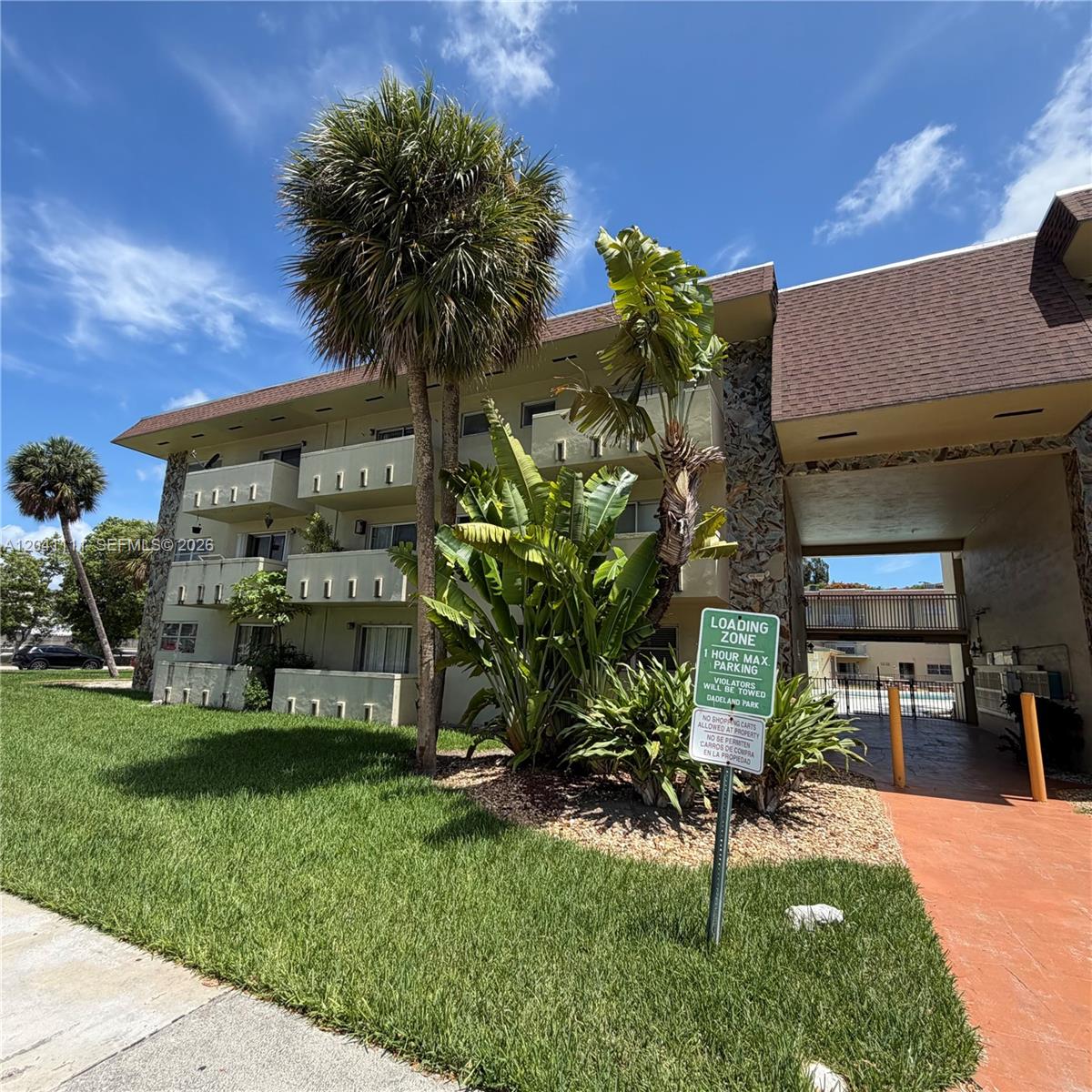 7505 SW 82nd St # 206, Miami FL 33143
