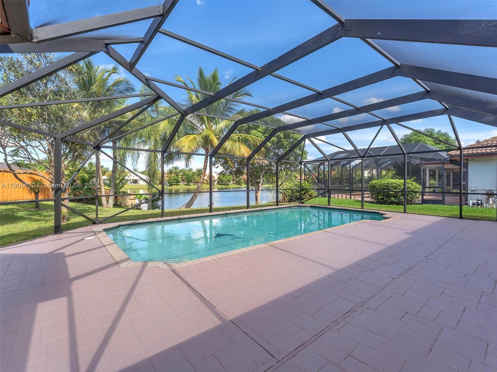 7431 NW 39th St, Lauderhill FL 33319