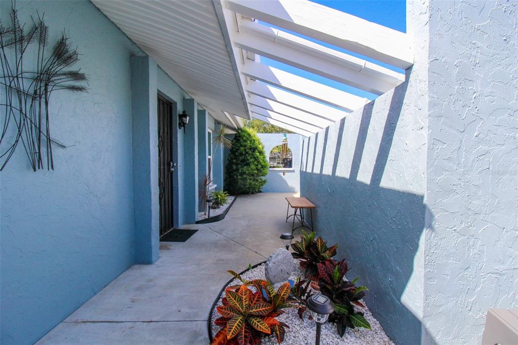 3852 GATEWOOD DRIVE, SARASOTA, FL — photo 5 of 30