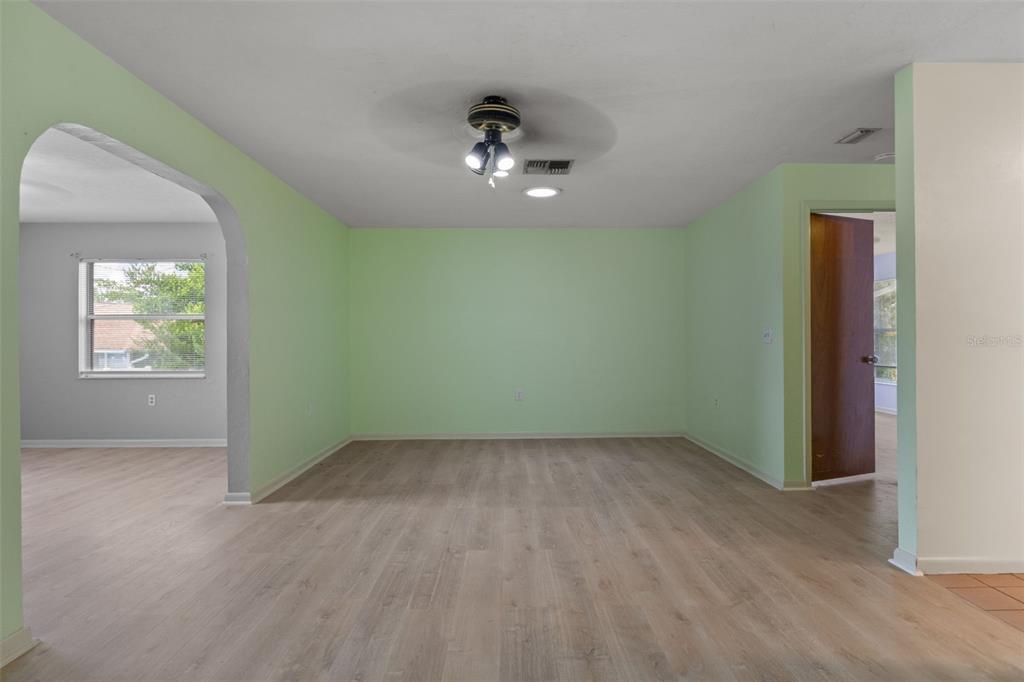 909 W BEAKRUSH LANE, BEVERLY HILLS, FL — photo 4 of 30