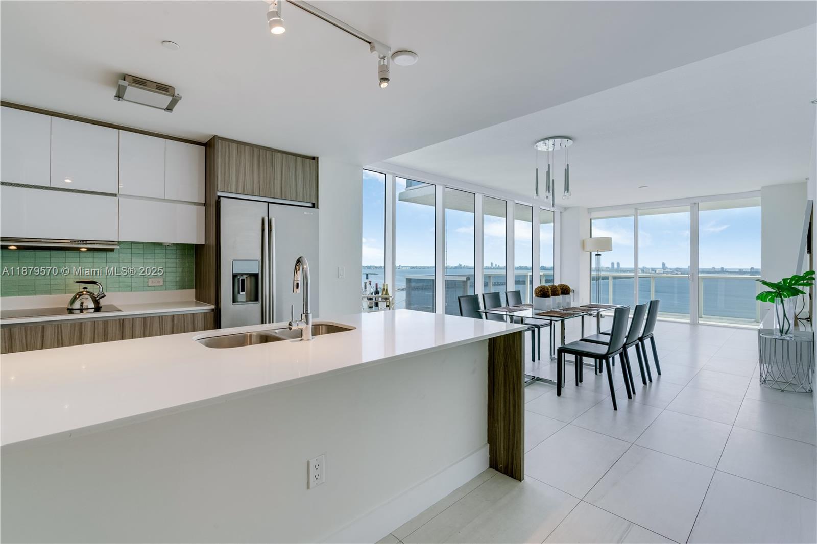 600 NE 27th St # 2801, Miami FL 33137