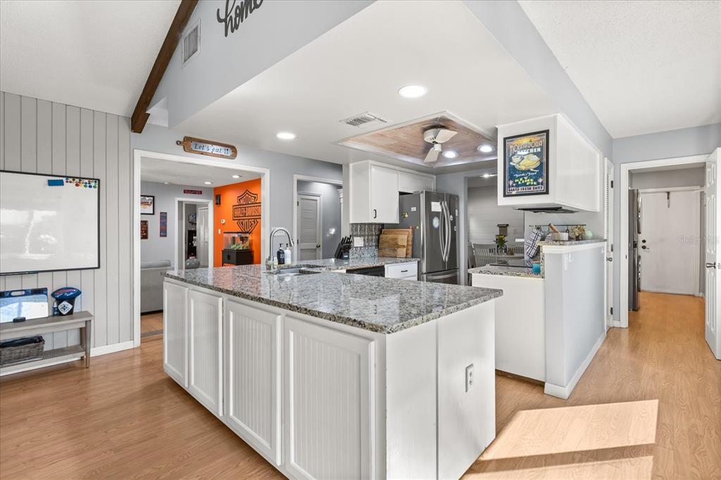 333 FOREST ROAD, MOUNT DORA, FL — photo 4 of 28