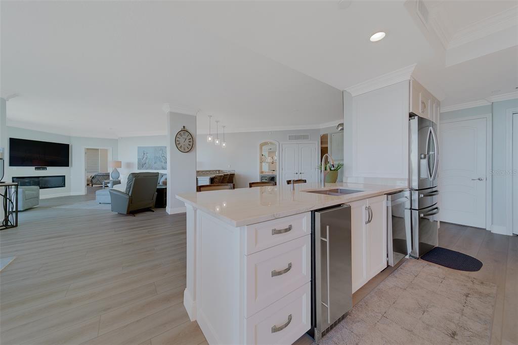 2 SEASIDE LANE UNIT 801, BELLEAIR, FL — photo 5 of 30