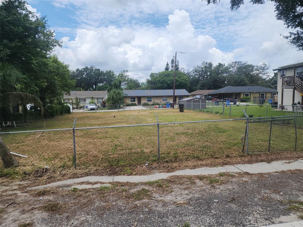 5232 PINE STREET, SEFFNER, FL — photo 2 of 12