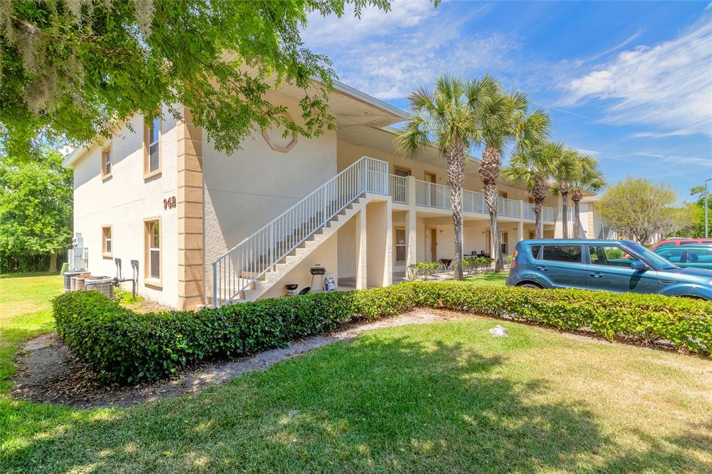 942 15TH STREET UNIT 101