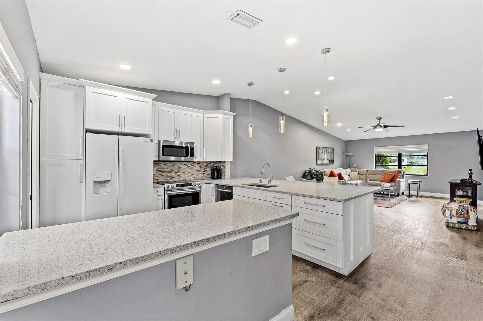 6112 Kings Gate Circle, Delray Beach FL 33484