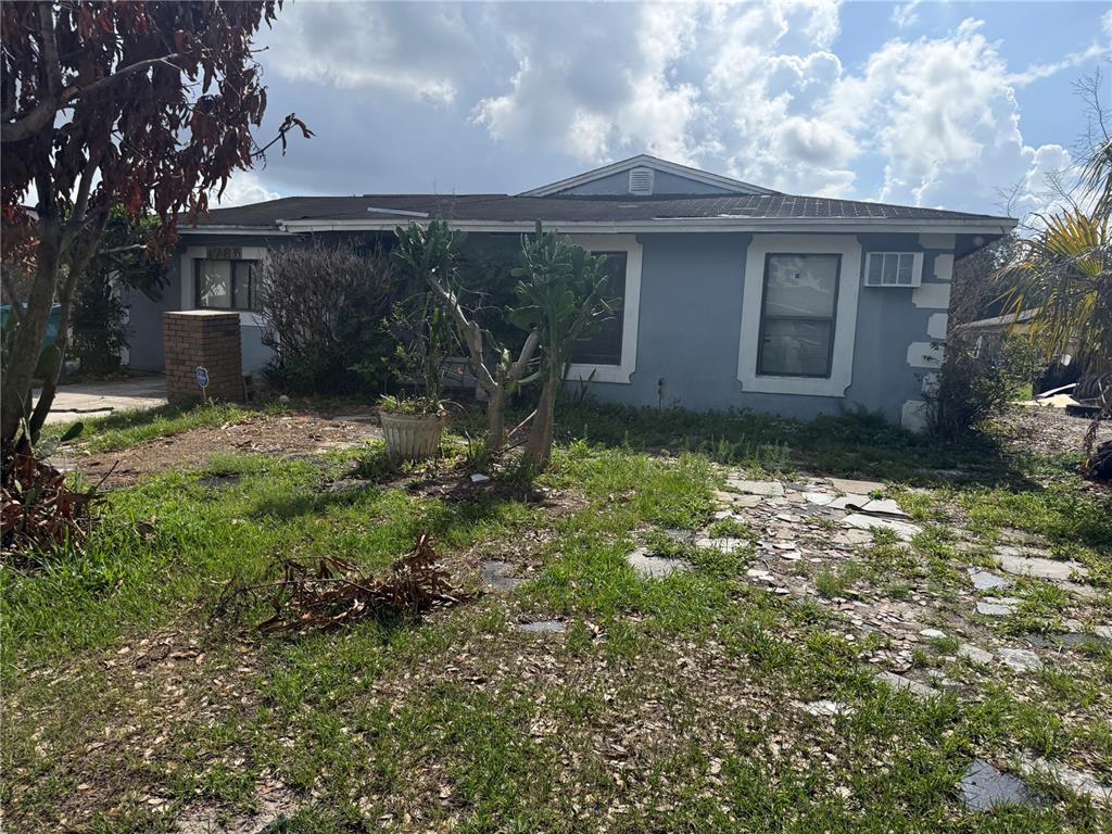1765 FLORES COURT