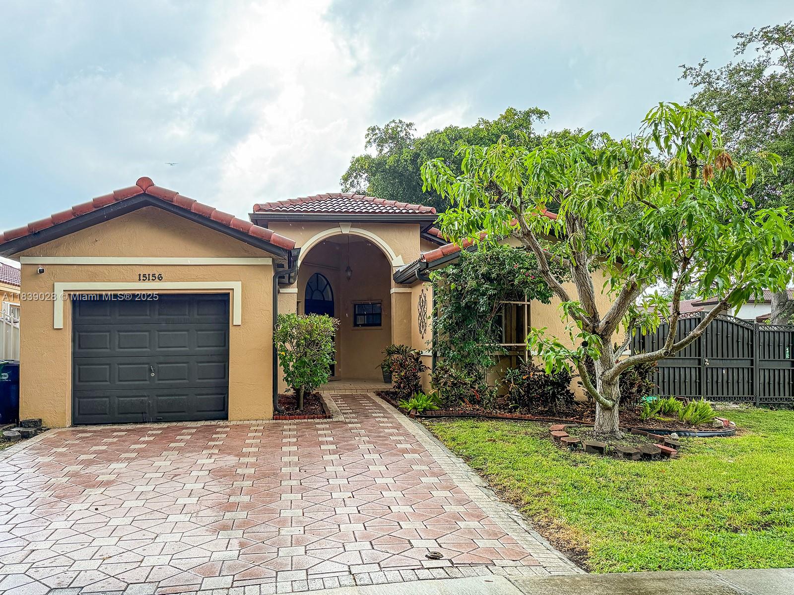 15156 NW 90th Ct, Miami Lakes FL 33018