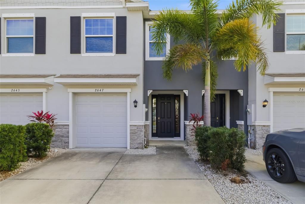 2647 MIDNIGHT PEARL DRIVE