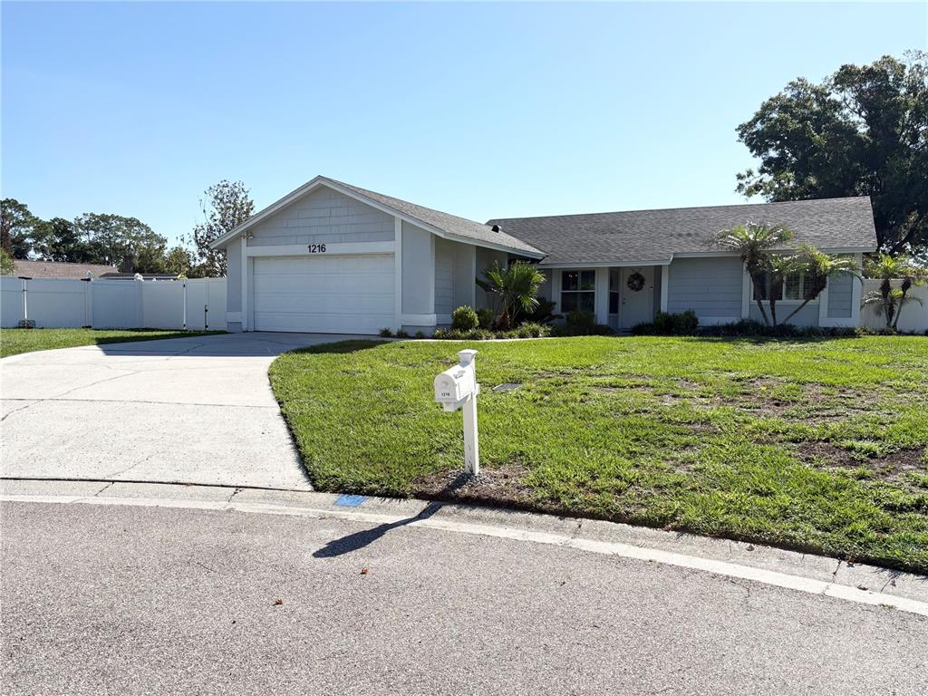 1216 CHESTNUT COURT